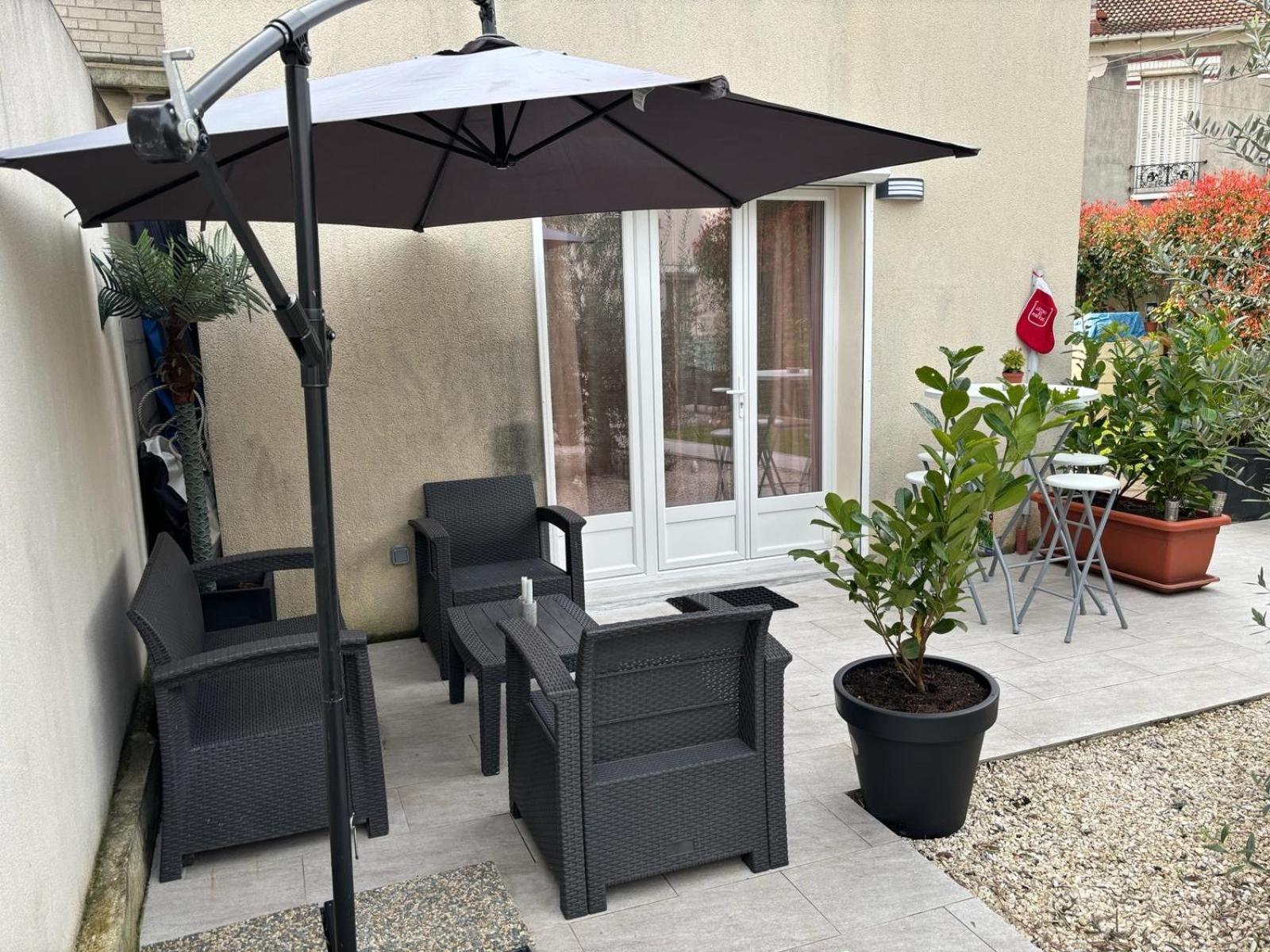 Charmante Maison Bord De Marne เมซง-อัลฟอร์ ภายนอก รูปภาพ