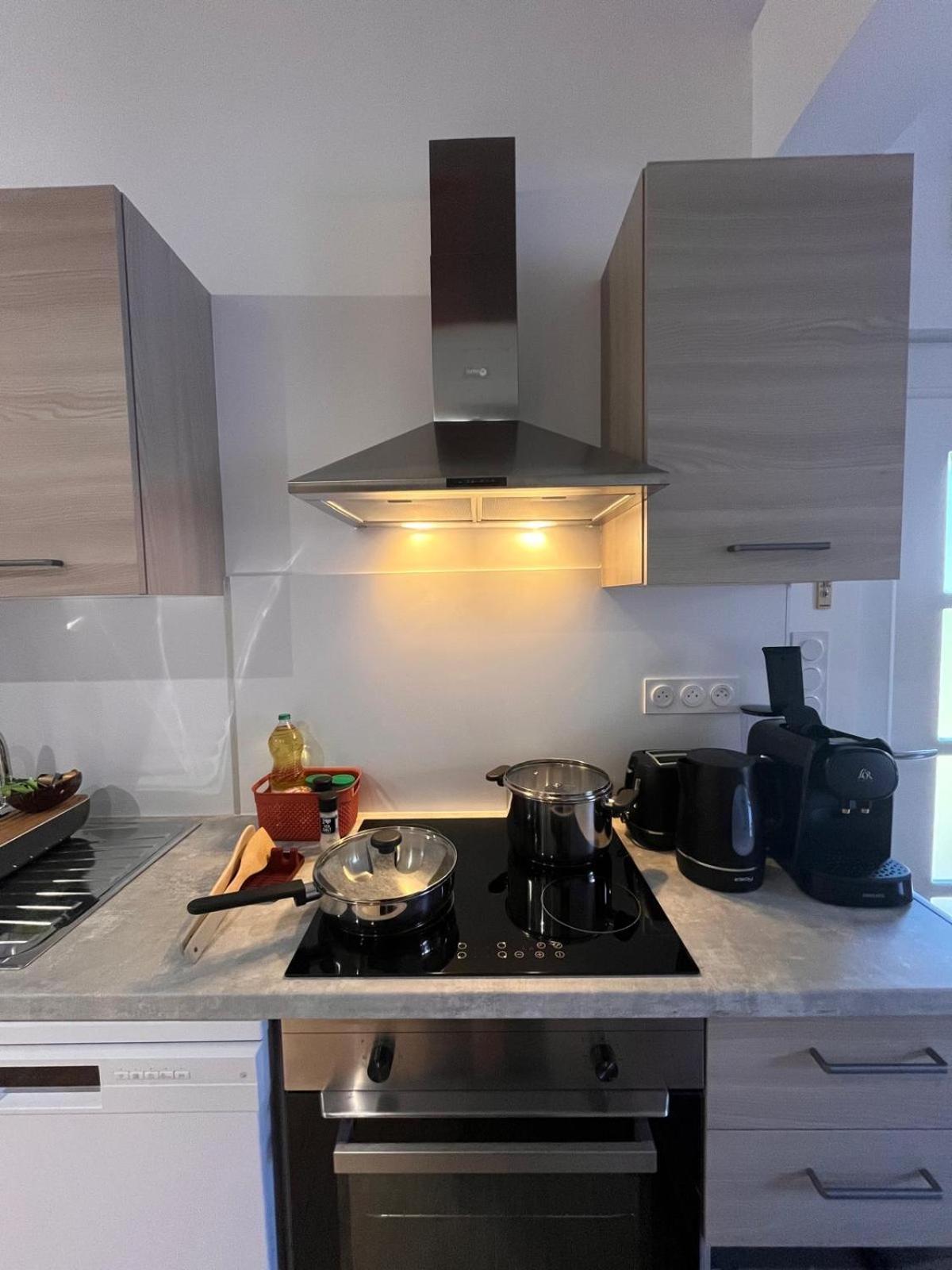 Charmante Maison Bord De Marne เมซง-อัลฟอร์ ภายนอก รูปภาพ